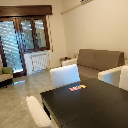 Modular King Suite - Intera Suite Vicino Aeroporto E Fiera Di Roma Fiumicino Exterior photo