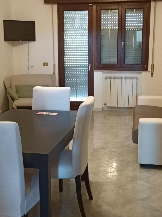 Modular King Suite - Intera Suite Vicino Aeroporto E Fiera Di Roma Fiumicino Exterior photo